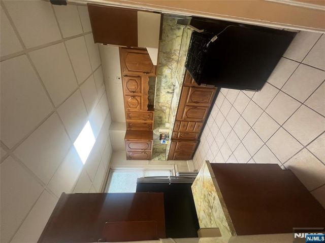 7403 2nd Avenue, North Bergen, NJ 07047