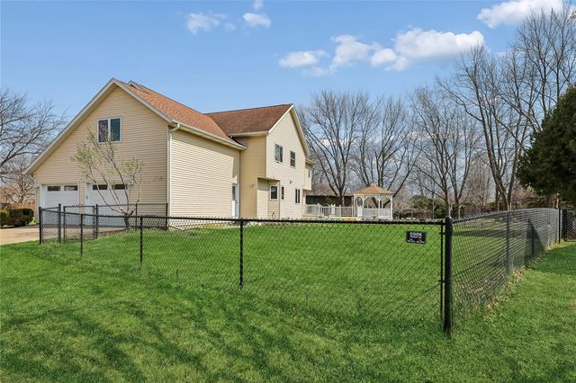 1404 Santa Fe Drive, Iowa City, IA 52246