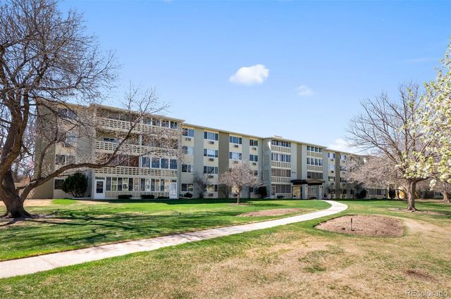 675 S Alton Way 9C, Denver, CO 80247