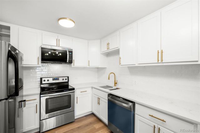 675 S Alton Way 9C, Denver, CO 80247