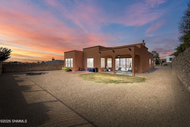 3068 Chippewa Summit Drive, Las Cruces, NM 88011