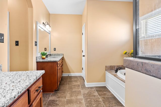 12675 CAMBRACREST LN, Arlington, TN 38002
