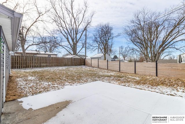 343 Highland Drive, Gretna, NE 68028