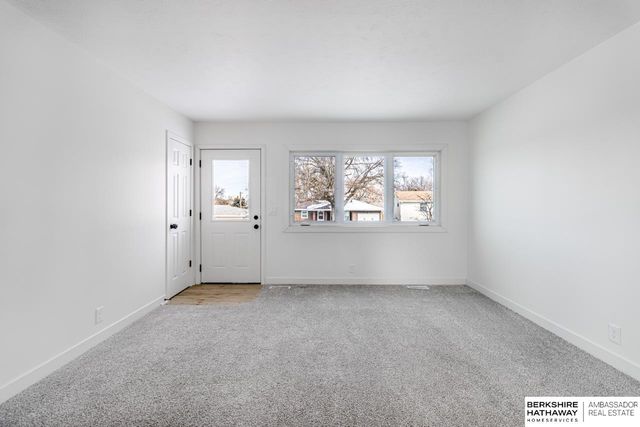 343 Highland Drive, Gretna, NE 68028