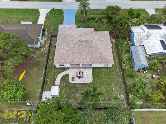 1188 SW Curtis St, Port St Lucie, FL 34983