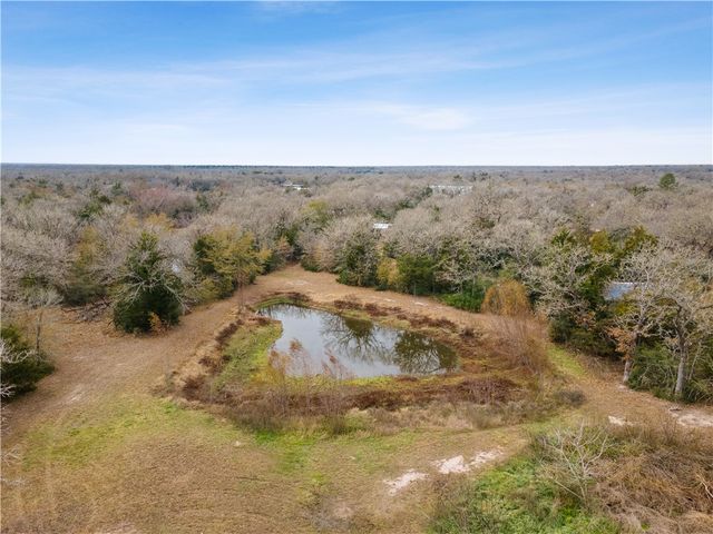 5012 Hickory Lane, College Station, TX 77845