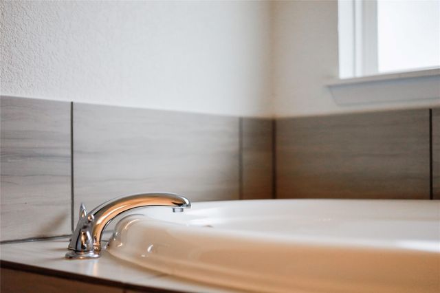 20506 National DR, Lago Vista, TX 78645