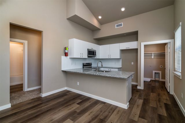 707 Harvest Moon Drive, Venus, TX 76084