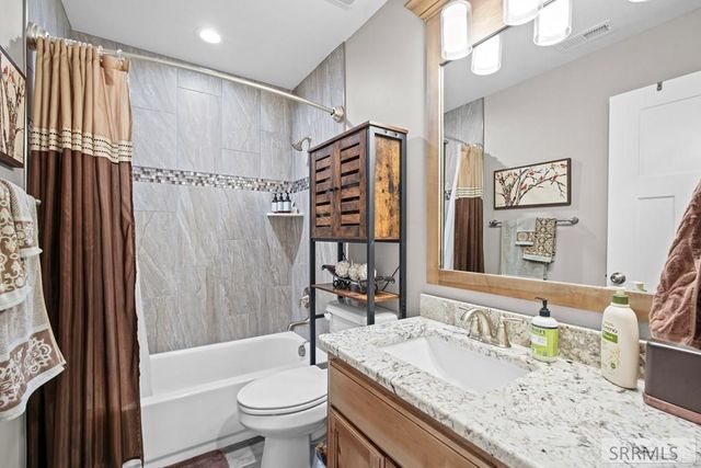 5276 Rock Hollow Lane, Idaho Falls, ID 83401