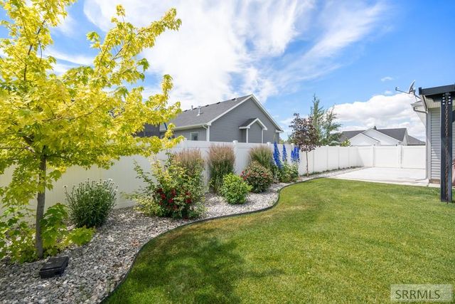5276 Rock Hollow Lane, Idaho Falls, ID 83401