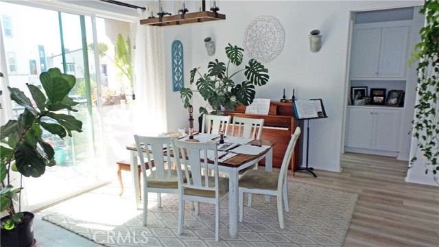 26976 Prospector Road 201, Valencia (santa Clarita), CA 91381