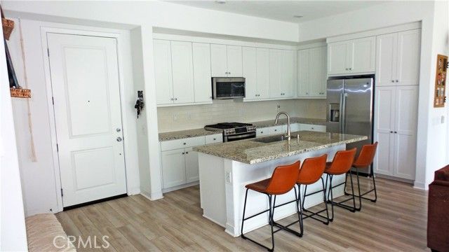 26976 Prospector Road 201, Valencia (santa Clarita), CA 91381