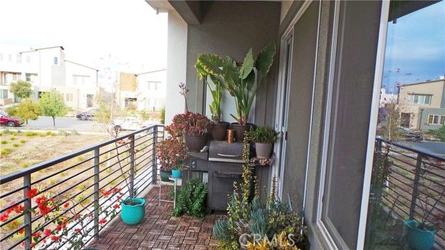 26976 Prospector Road 201, Valencia (santa Clarita), CA 91381