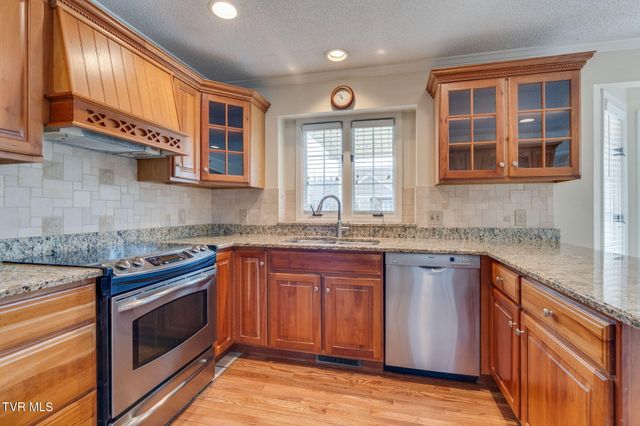 115 Wedgewood Circle, Elizabethton, TN 37643