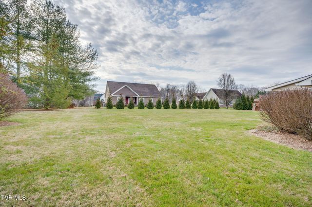 115 Wedgewood Circle, Elizabethton, TN 37643