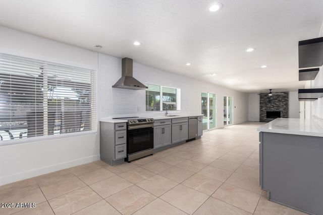13627 N 57TH Place, Scottsdale, AZ 85254