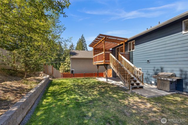 8304 65th Place NE, Marysville, WA 98270