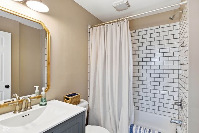 7227 E County Road 150 S, Avon, IN 46123