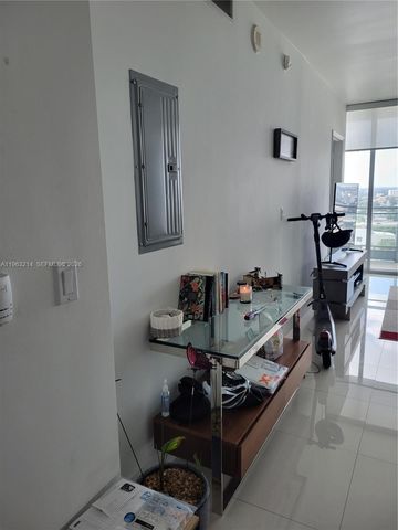 92 SW 3rd St 2107, Miami, FL 33130