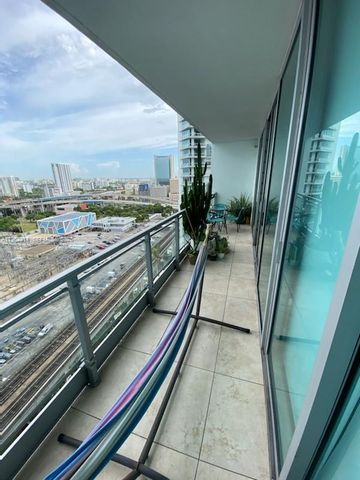 92 SW 3rd St 2107, Miami, FL 33130