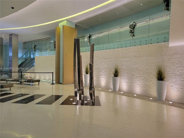 92 SW 3rd St 2107, Miami, FL 33130