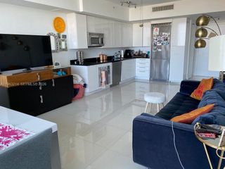 92 SW 3rd St 2107, Miami, FL 33130