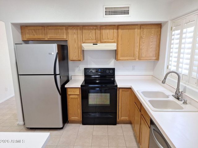 507 W BLUEFIELD Avenue, Phoenix, AZ 85023