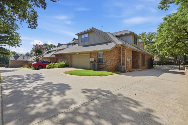 1408 Hampton Road, Grapevine, TX 76051