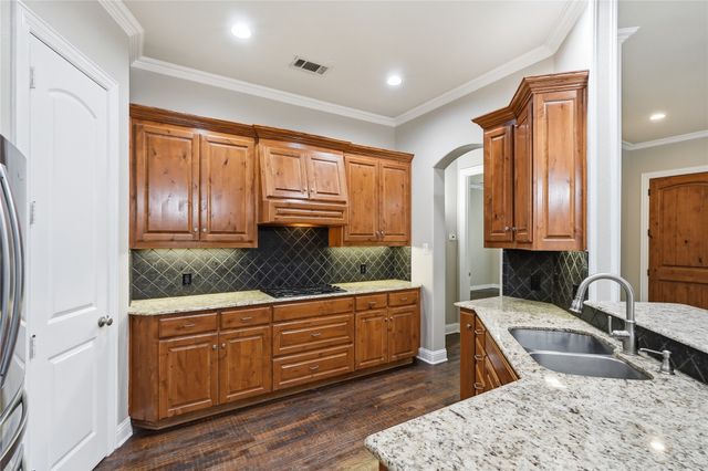 1408 Hampton Road, Grapevine, TX 76051