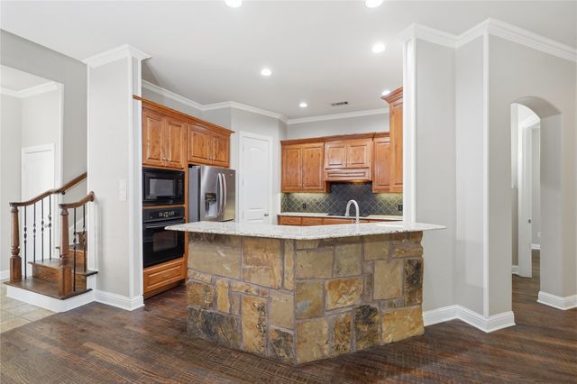 1408 Hampton Road, Grapevine, TX 76051