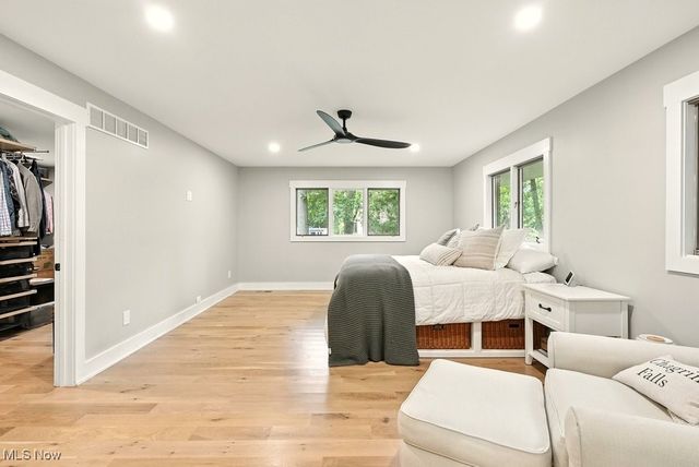 38080 Berkeley Avenue, Moreland Hills, OH 44022