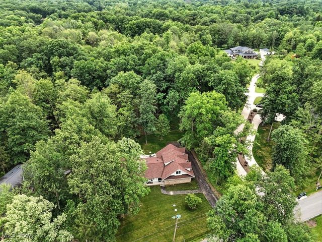 38080 Berkeley Avenue, Moreland Hills, OH 44022