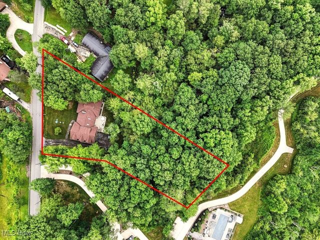 38080 Berkeley Avenue, Moreland Hills, OH 44022