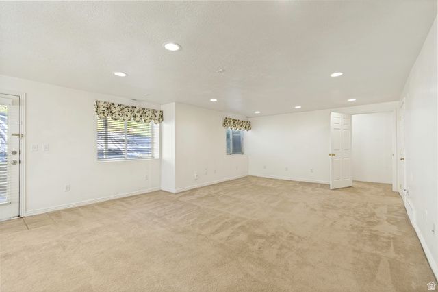 12458 S TITHING POINT DR, Riverton, UT 84065