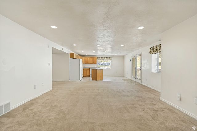 12458 S TITHING POINT DR, Riverton, UT 84065