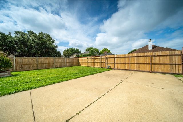 1517 Cool Springs Drive, Mesquite, TX 75181