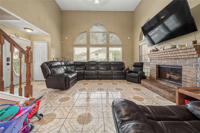 1517 Cool Springs Drive, Mesquite, TX 75181