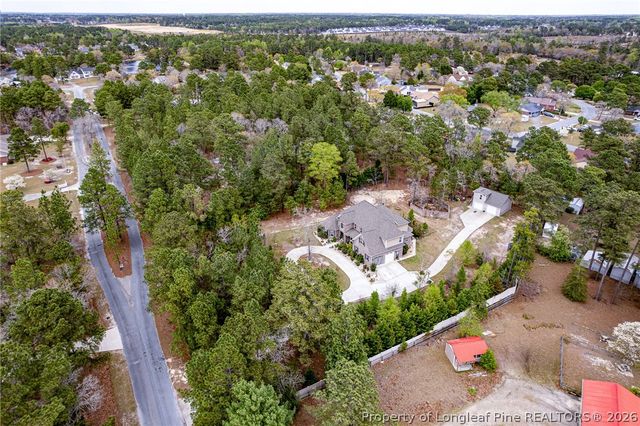 126 W Twelve Oaks Road, Raeford, NC 28376