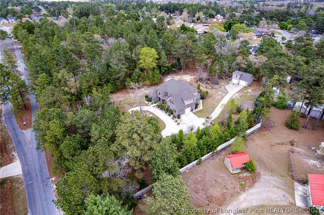 126 W Twelve Oaks Road, Raeford, NC 28376