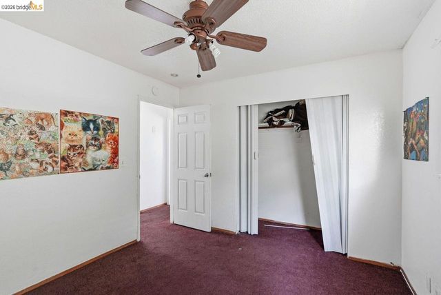 933 41St St, Oakland, CA 94608