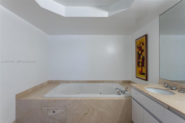 16711 Collins Avenue 1704, Sunny Isles Beach, FL 33160
