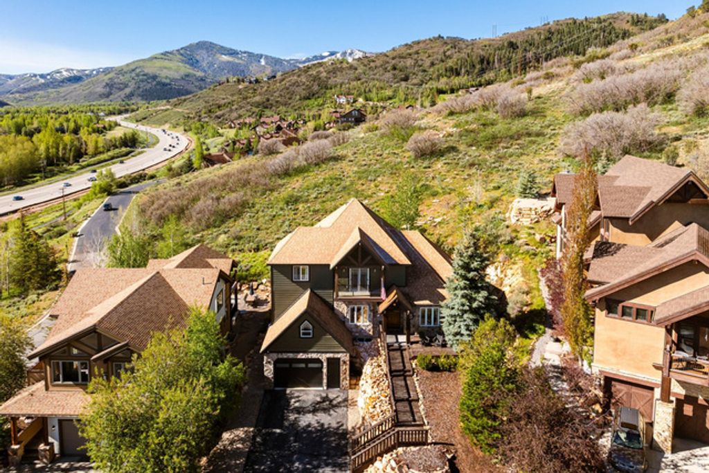 Image 2 of property listing at 5405 BOBSLED BLVD, Park City, UT 84098
