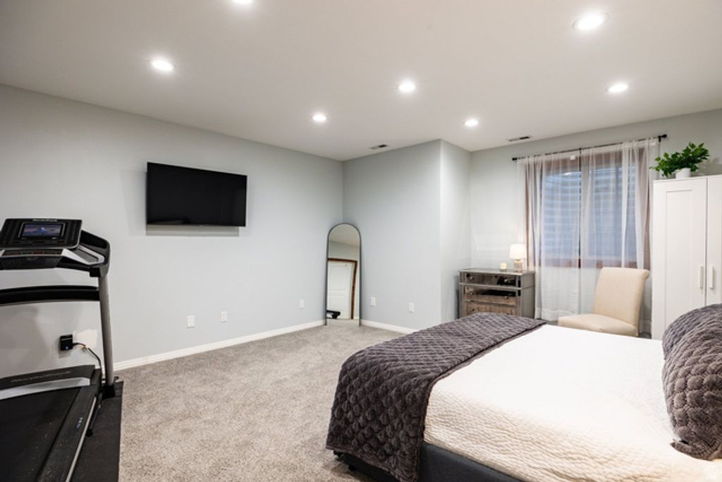 Image 18 of property listing at 5405 BOBSLED BLVD, Park City, UT 84098