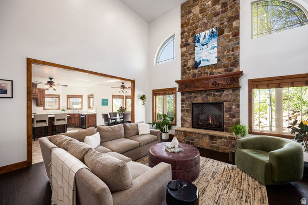 Image 5 of property listing at 5405 BOBSLED BLVD, Park City, UT 84098