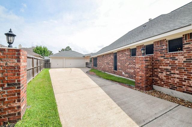 11301 Misty Morning Street, Pearland, TX 77584