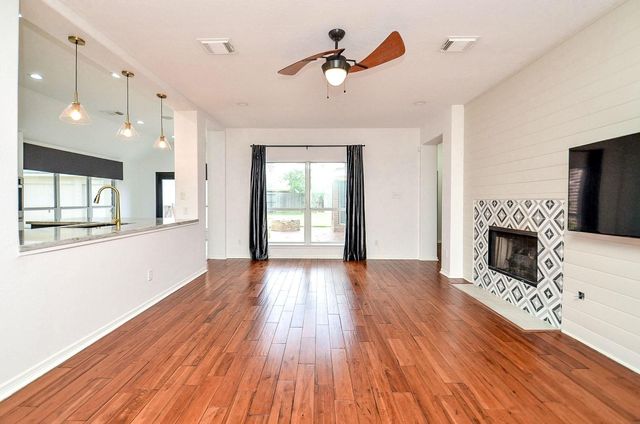 11301 Misty Morning Street, Pearland, TX 77584