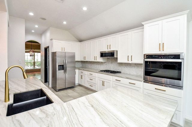 11301 Misty Morning Street, Pearland, TX 77584