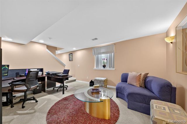 4171 Bridgeview Lane, Canton, MI 48188