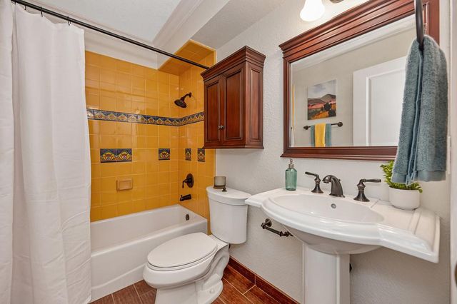 3224 Casitas Bonito, Sacramento, CA 95825