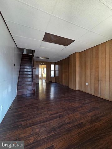 1648 COTTON ST, Reading, PA 19606